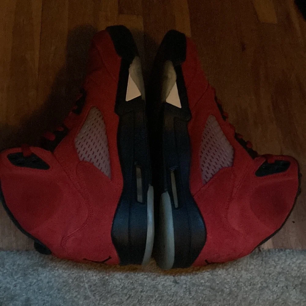 Jordan 5 “Raging Bull” - Picture 5 of 6